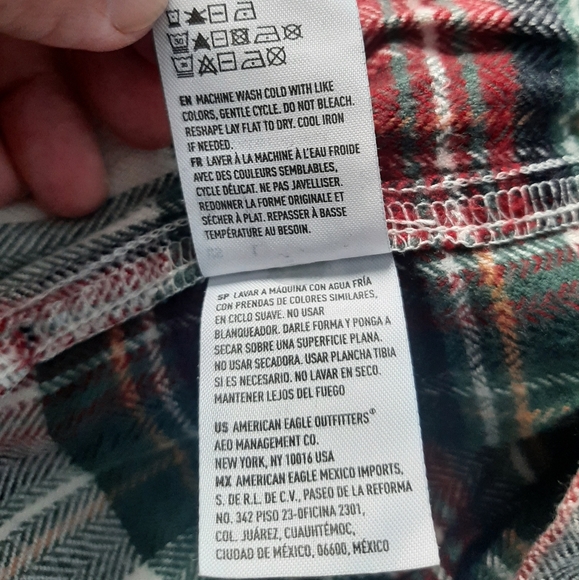 American Eagle Outfitters Plaid flannel classic fit - Picture 6 of 6